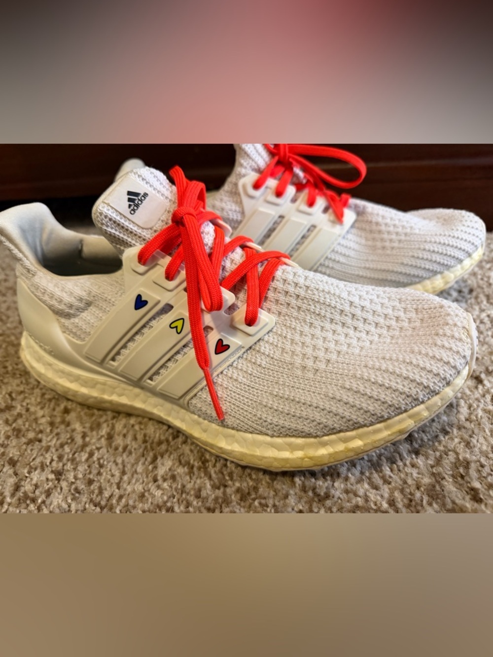 Adidas ULTRABOOST 4.0 DNA 'WHITE HEARTS 8.5 Orange white great used condition